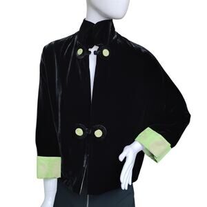 Shanghai Xu Haori Jacket Size Small Black Velvet With Green Lining 2 Buttons